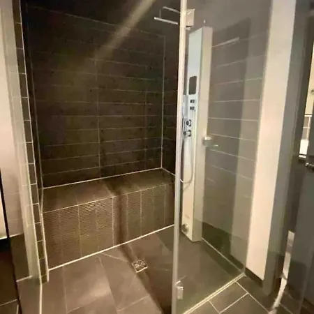 Charming Private